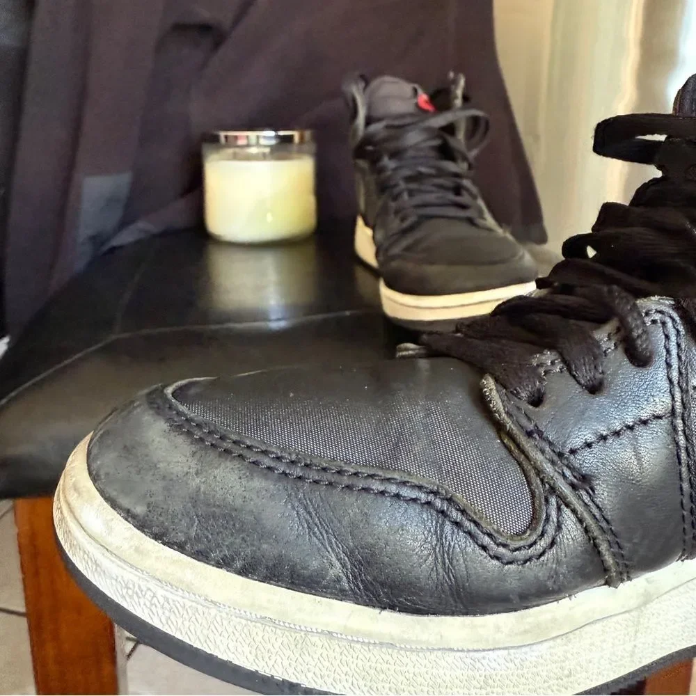 Nike Air Jordan 1 Retro High OG Black Satin Gym Red GS Youth 5Y - Picture 10 of 11